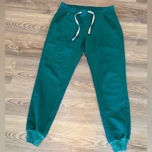 Figs hunter green Zamora jogger